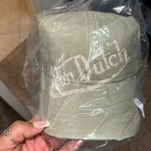 Von Dutch hat NWT !